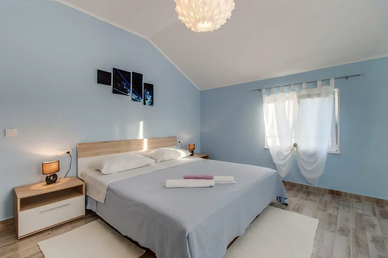 Apartman Leon & Rent A Quad Mali Losinj